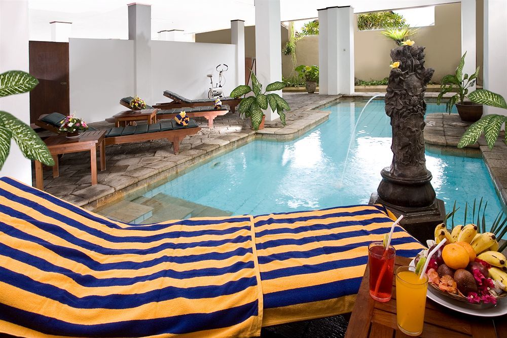 Hotel Ratna Kuta  Exterior photo