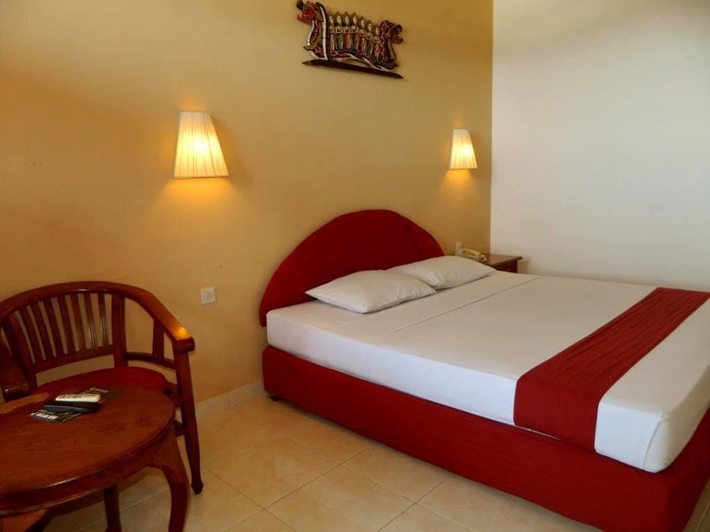 Hotel Ratna Kuta  Exterior photo